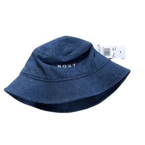 NWT denim Roxy bucket hat